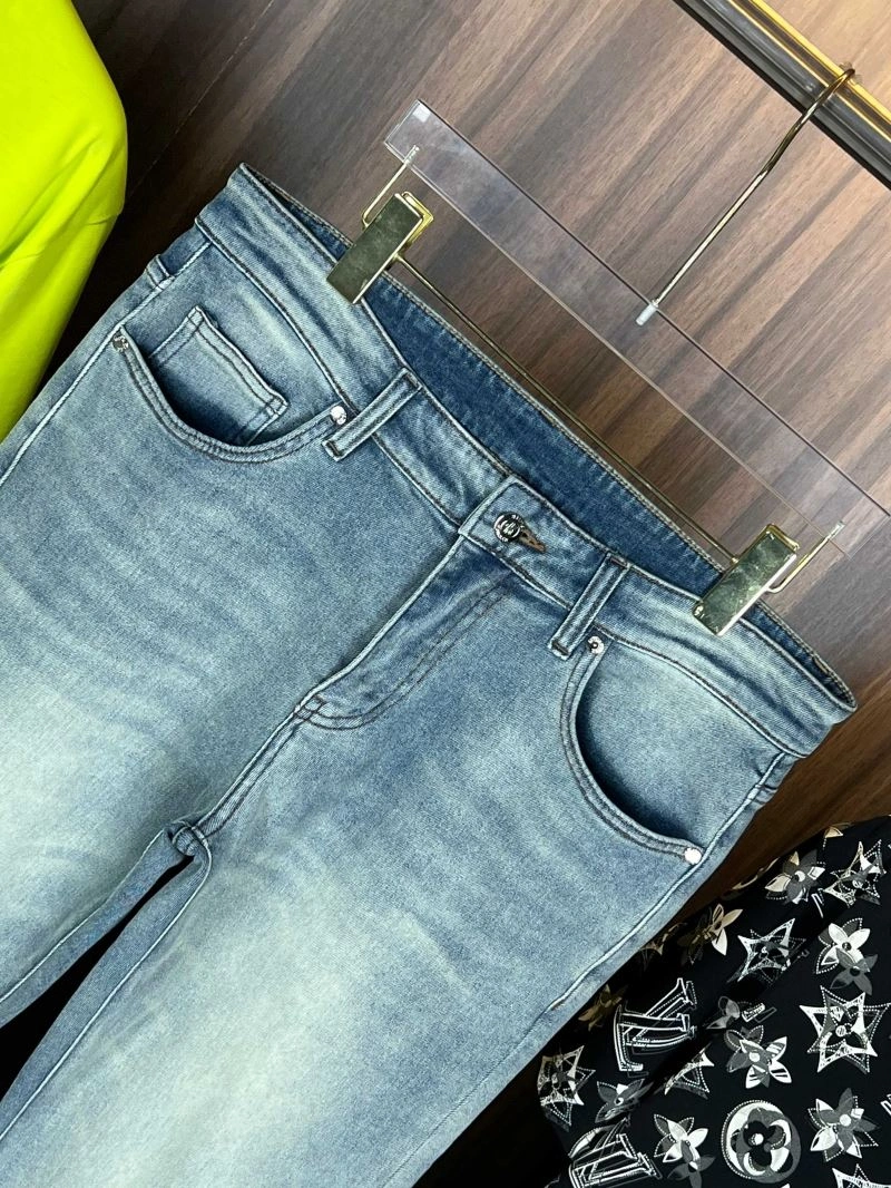 Versatile Moncler Jeans 142618