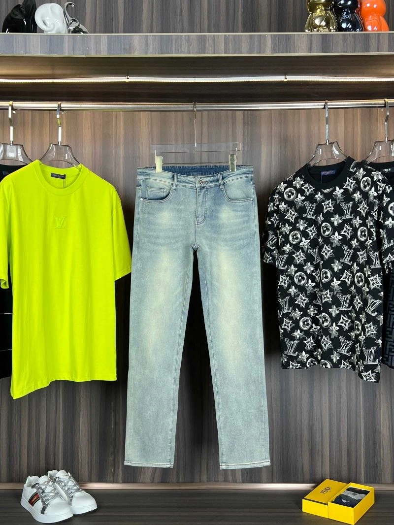 Trendy Moncler Jeans 142619