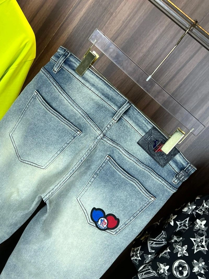 Trendy Moncler Jeans 142619