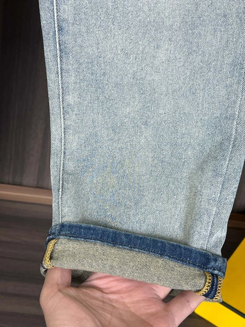 Trendy Moncler Jeans 142619