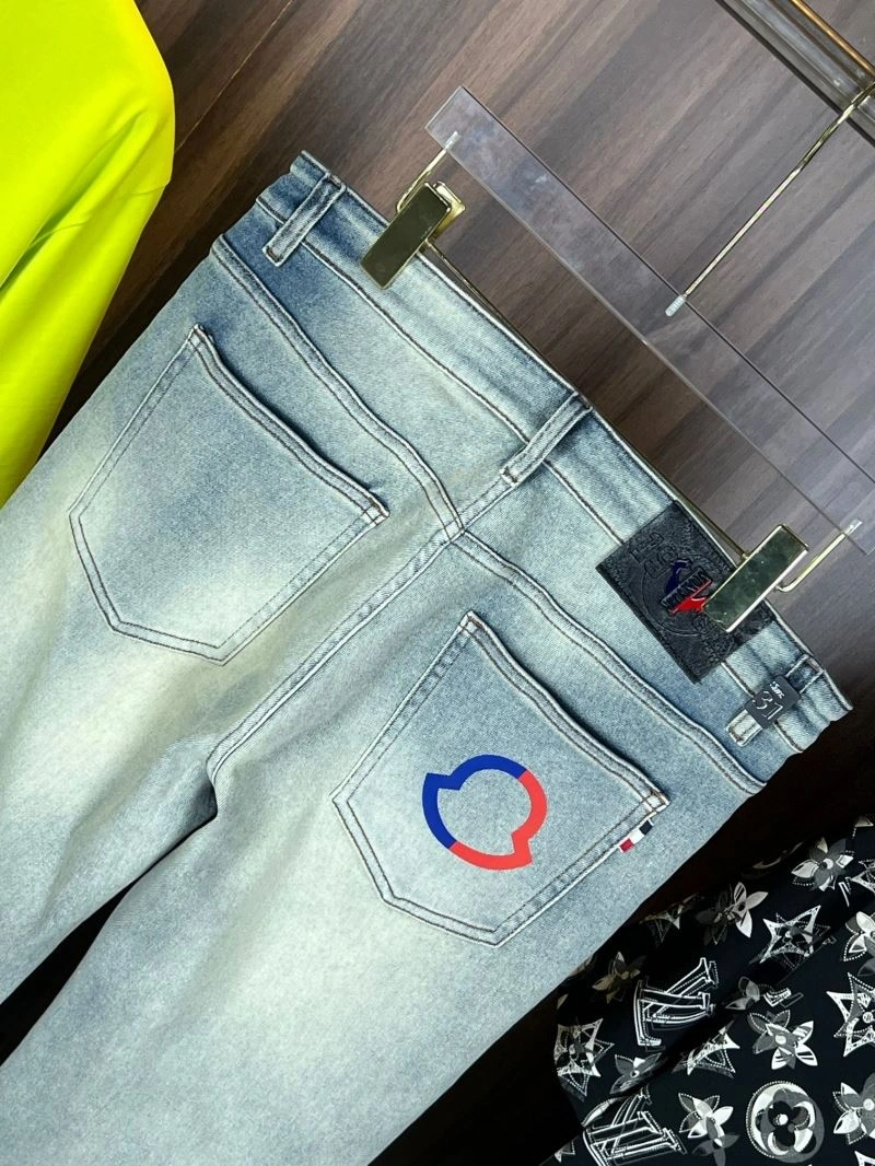 HighPerformance Moncler Jeans 142637