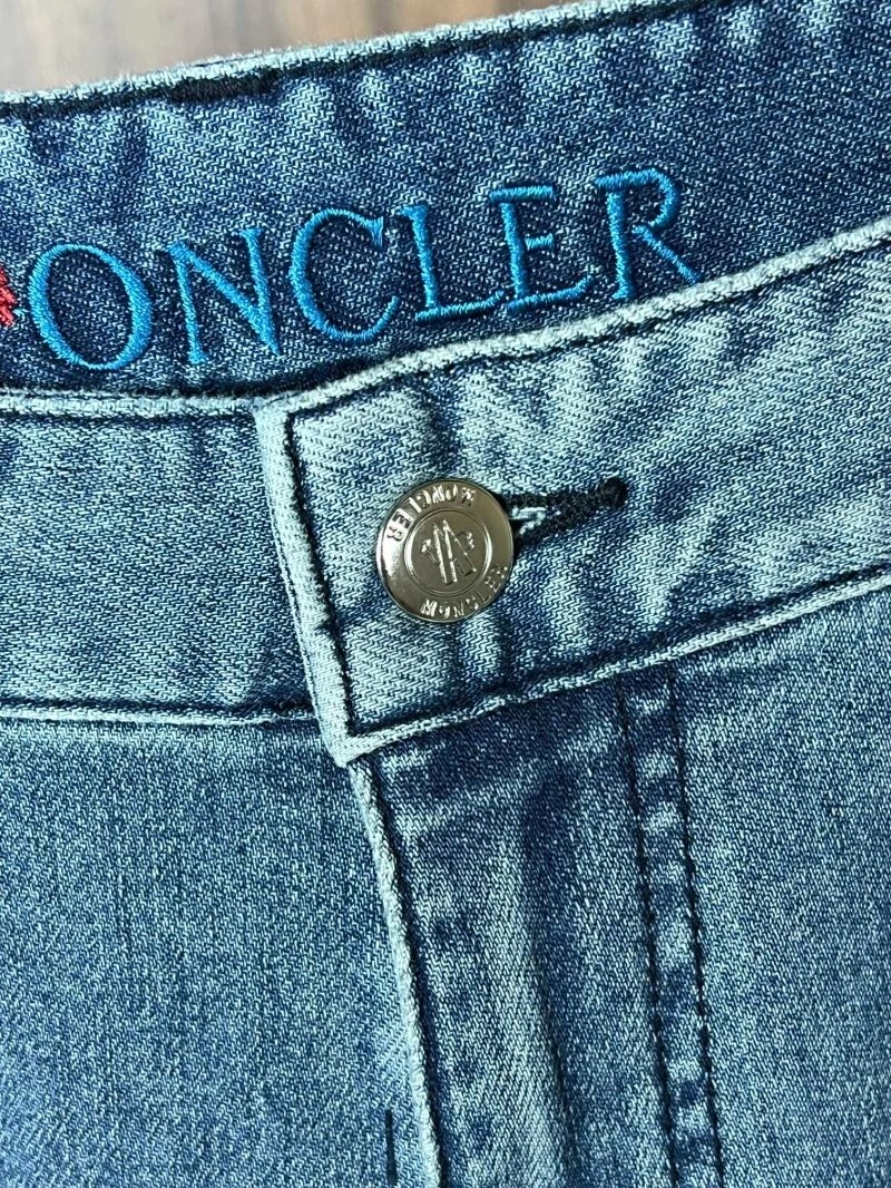 Moncler Jeans Fashionable 142620