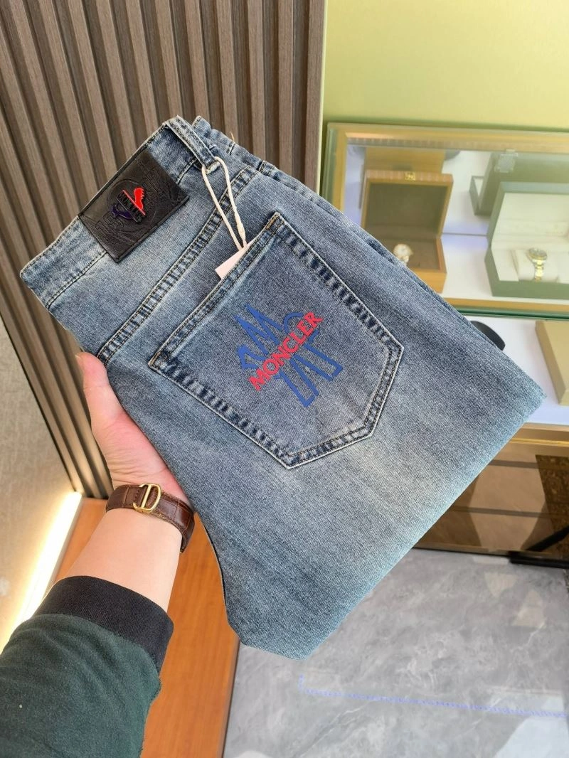 TravelReady Moncler Jeans 142610