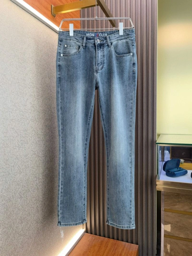 TravelReady Moncler Jeans 142610