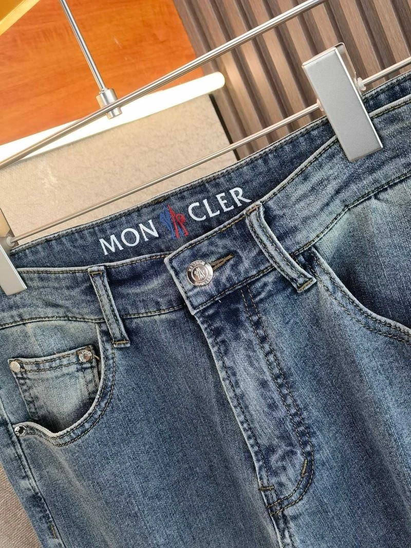 TravelReady Moncler Jeans 142610