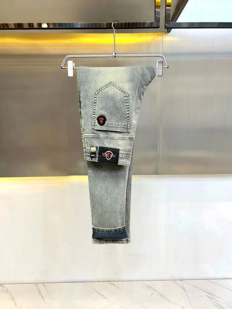 Compact Moncler Jeans 142605