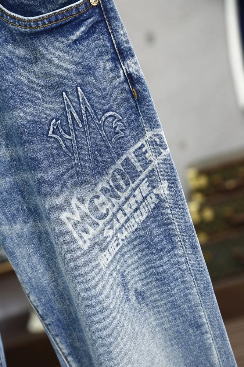 Elegant Moncler Jeans 141653