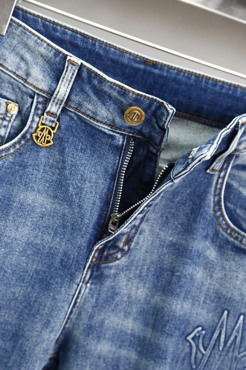 Elegant Moncler Jeans 141653