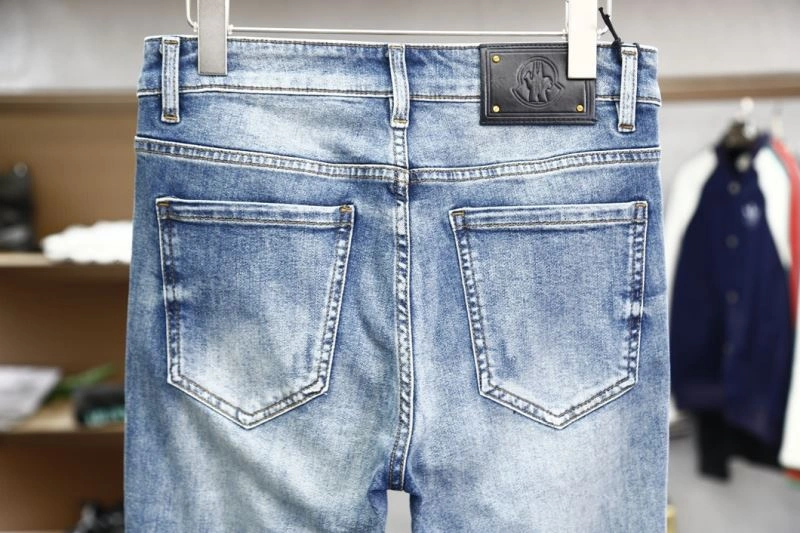 Elegant Moncler Jeans 141653