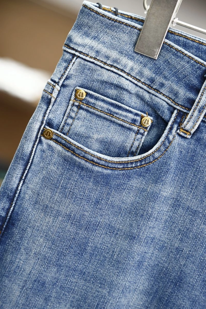 Resilient Moncler Jeans 141644