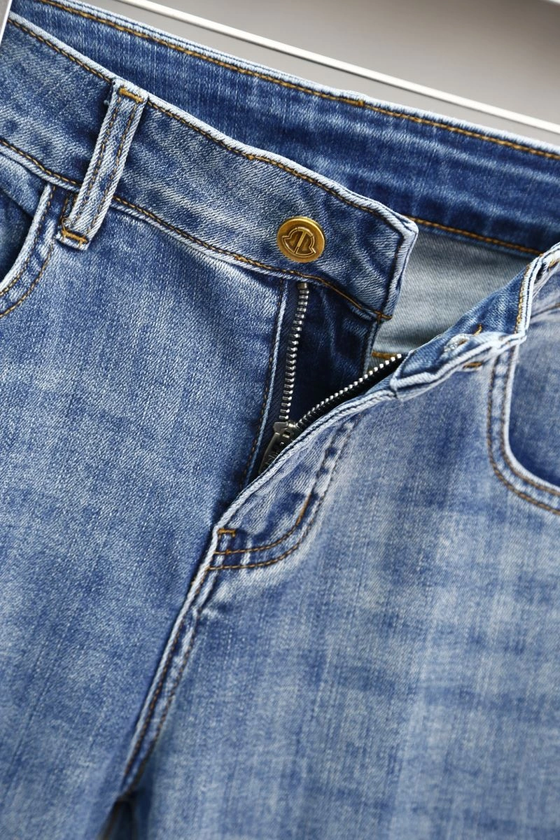 Resilient Moncler Jeans 141644