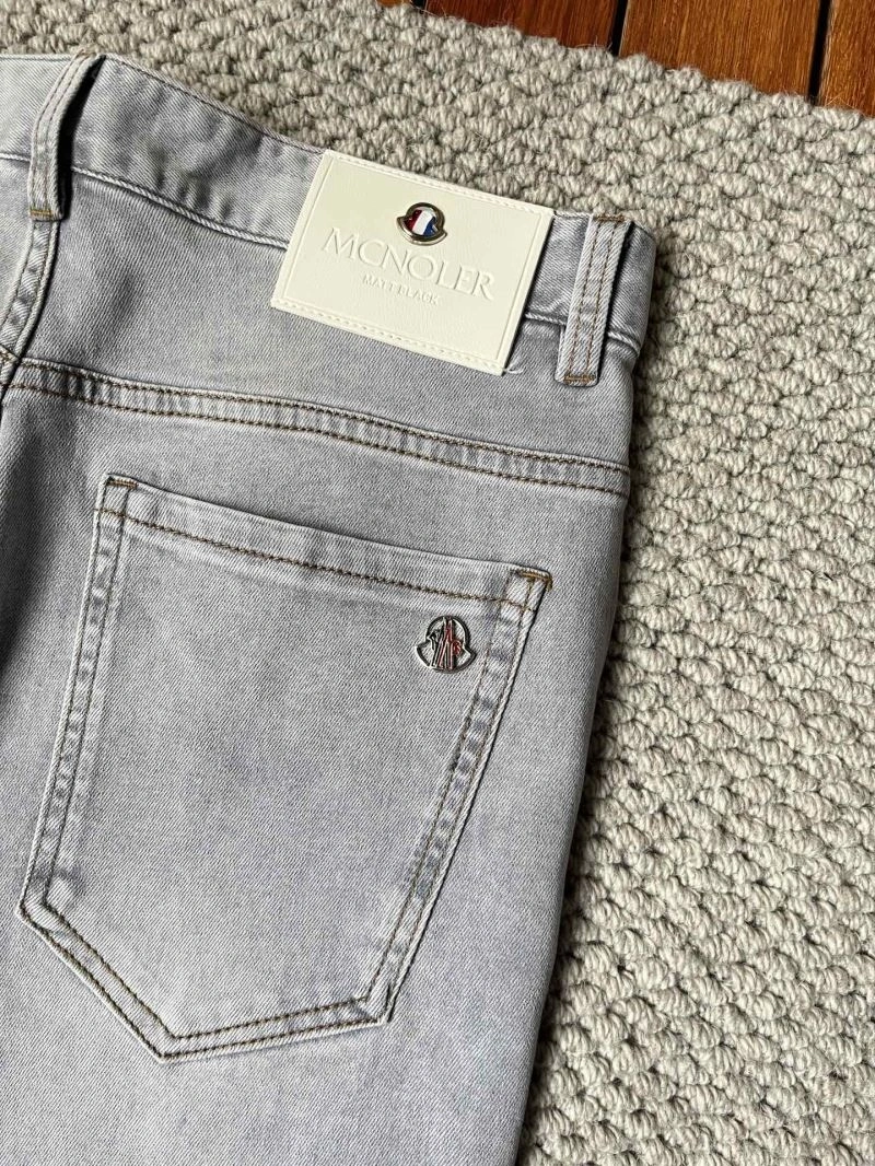 Moncler Jeans Original 141645