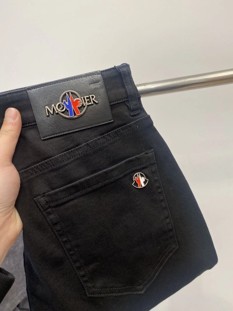 Moncler Jeans ModernLook 141648
