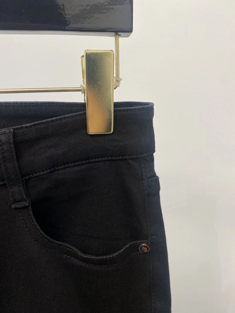 Moncler Jeans ModernLook 141648