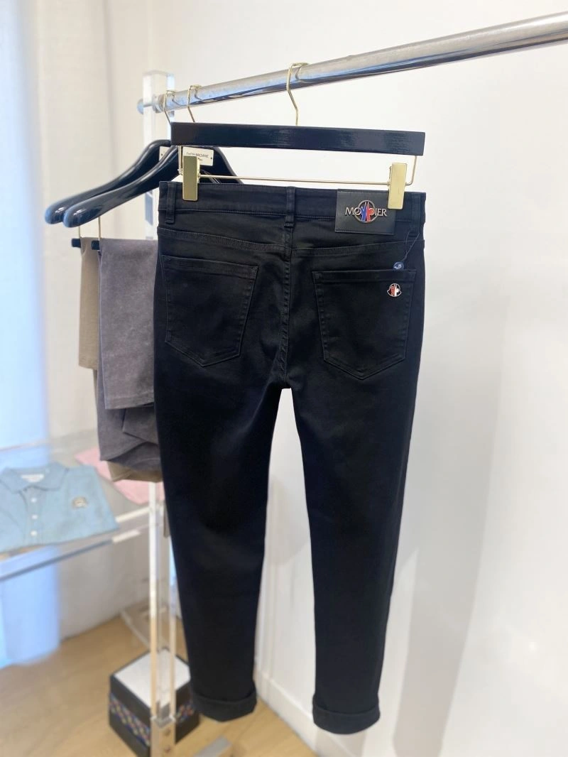 Moncler Jeans ModernLook 141648