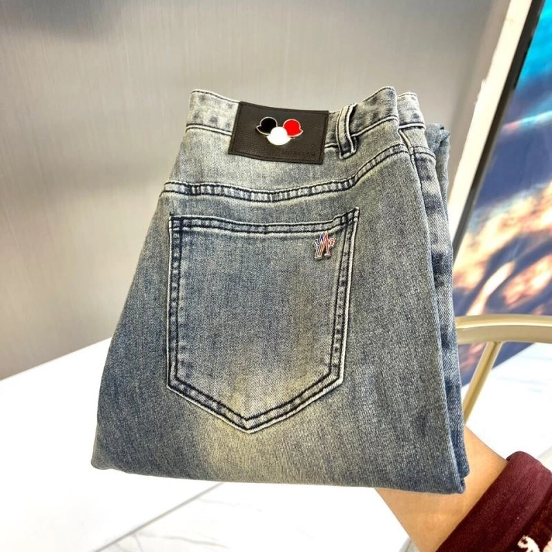 Moncler Jeans Practical 141640
