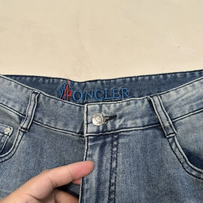 Moncler Jeans Contemporary 141657