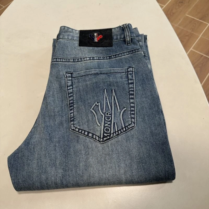 Moncler Jeans Contemporary 141657