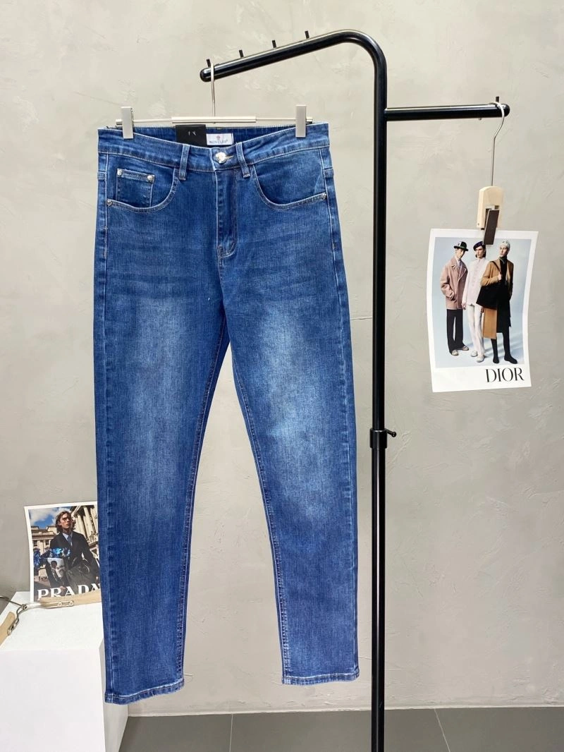 Casual Moncler Jeans 141637