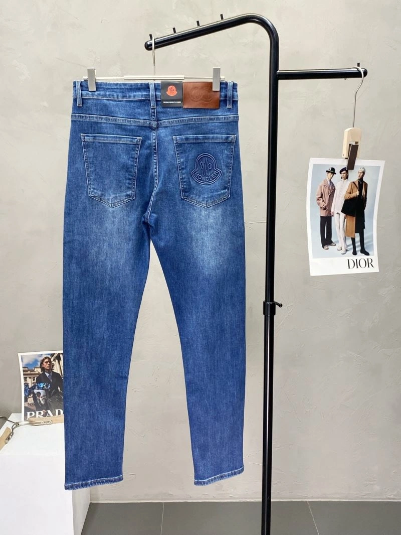 Casual Moncler Jeans 141637