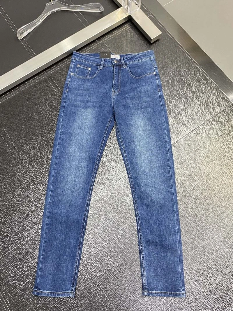 Casual Moncler Jeans 141637
