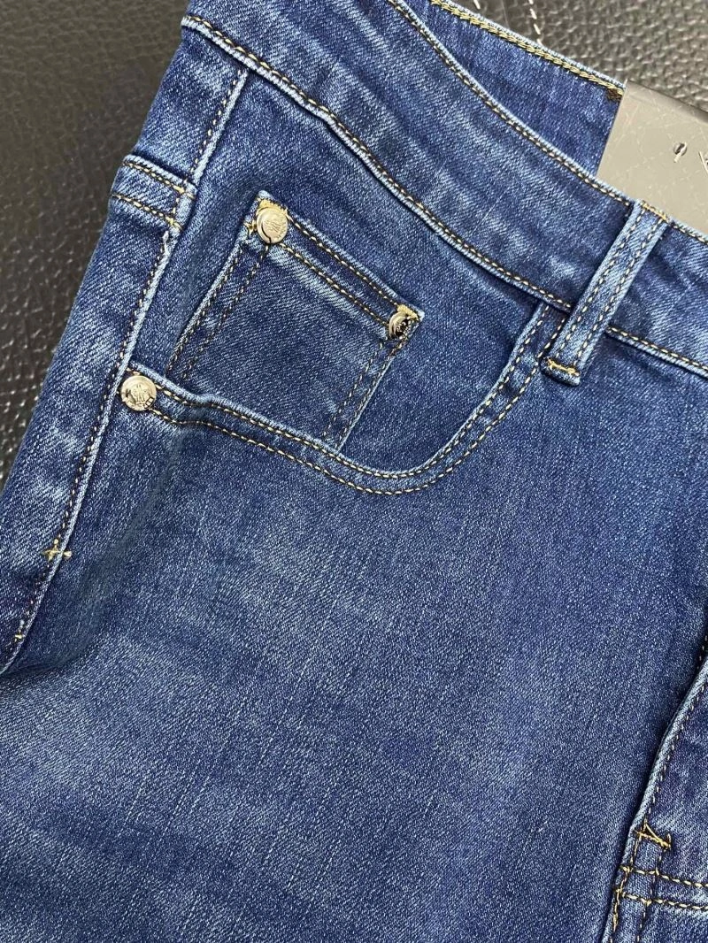 Casual Moncler Jeans 141637
