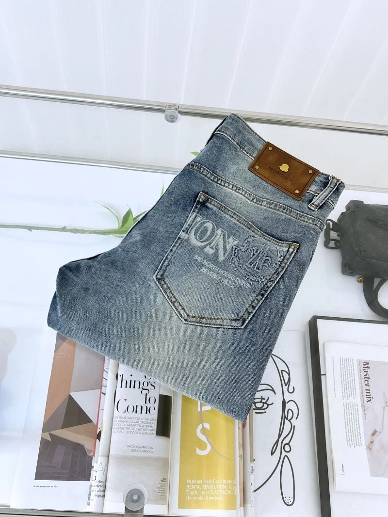 Snug Moncler Jeans 141638
