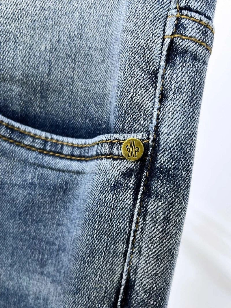 Snug Moncler Jeans 141638