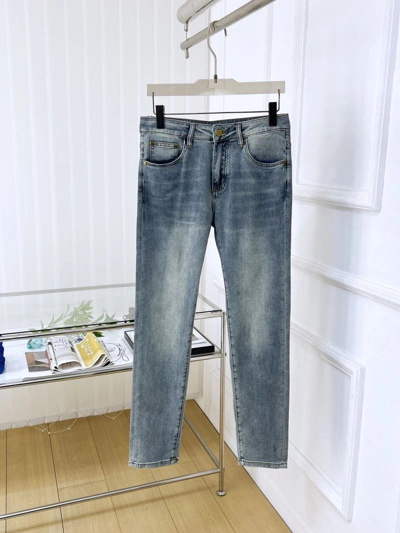 Snug Moncler Jeans 141638