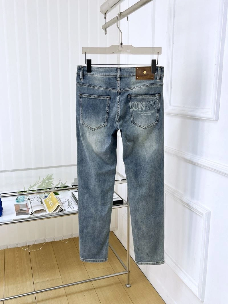 Snug Moncler Jeans 141638