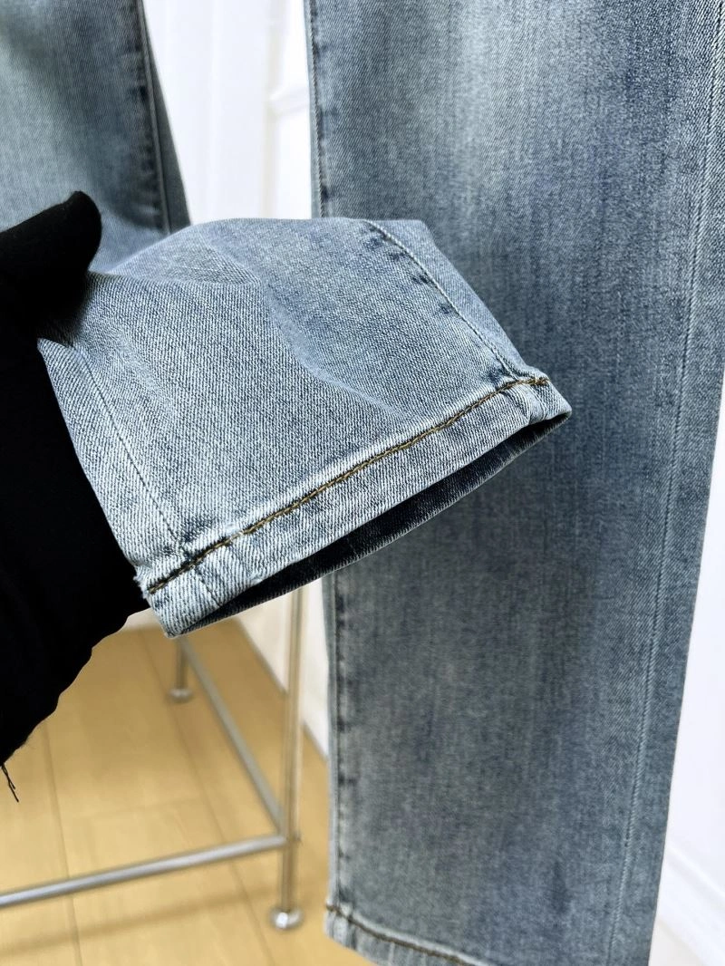 Snug Moncler Jeans 141638
