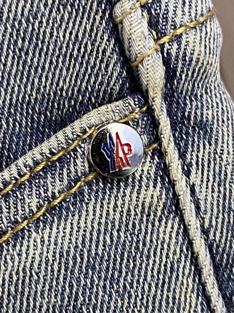 Moncler Jeans Soft 141632