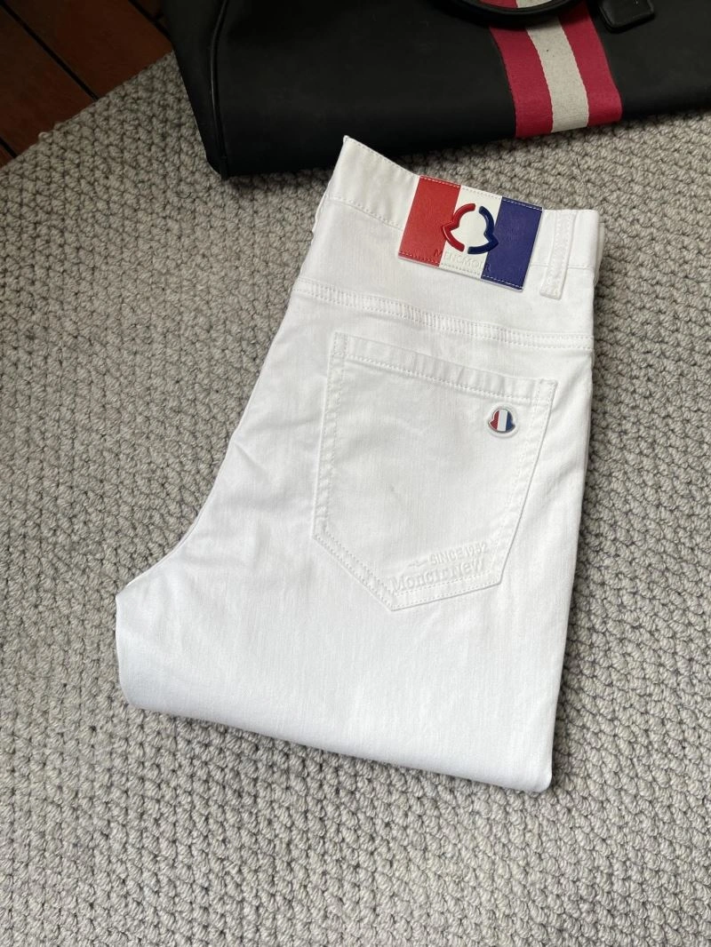 WellDesigned Moncler Jeans 141623