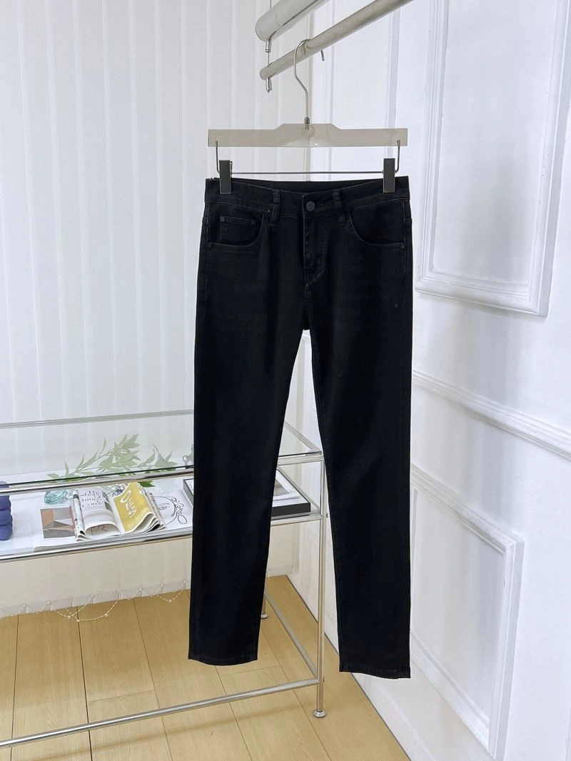 Upgraded Moncler Jeans 141641