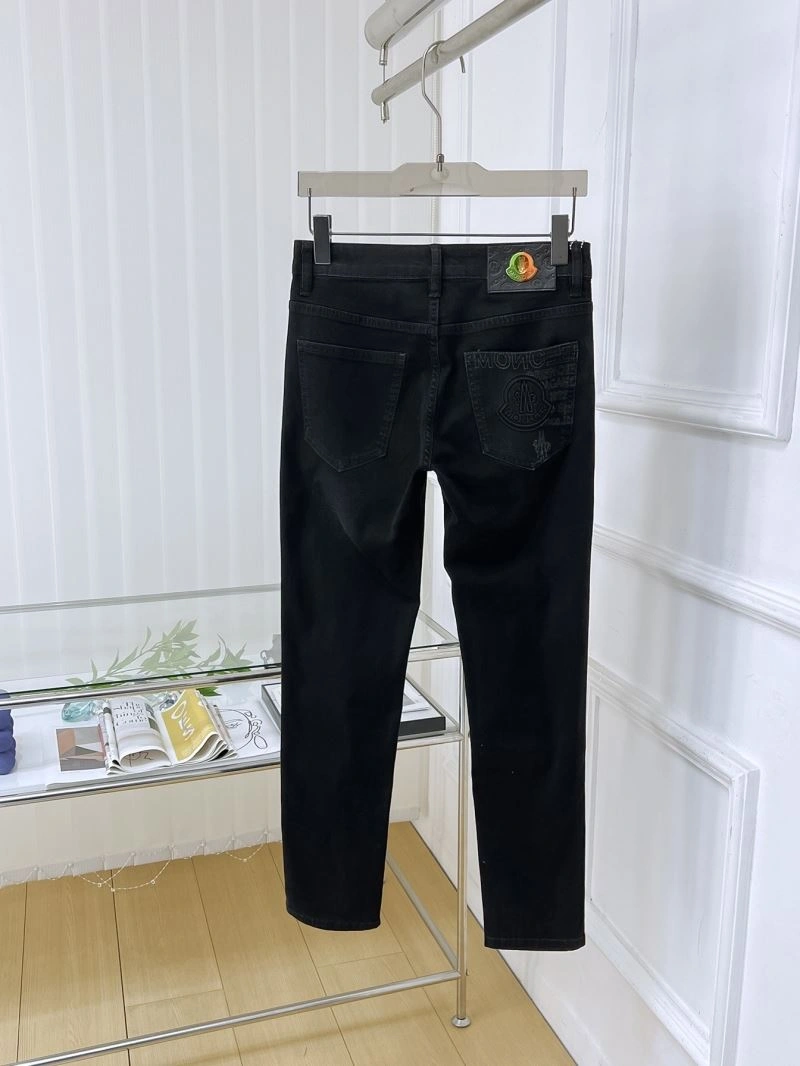 Upgraded Moncler Jeans 141641