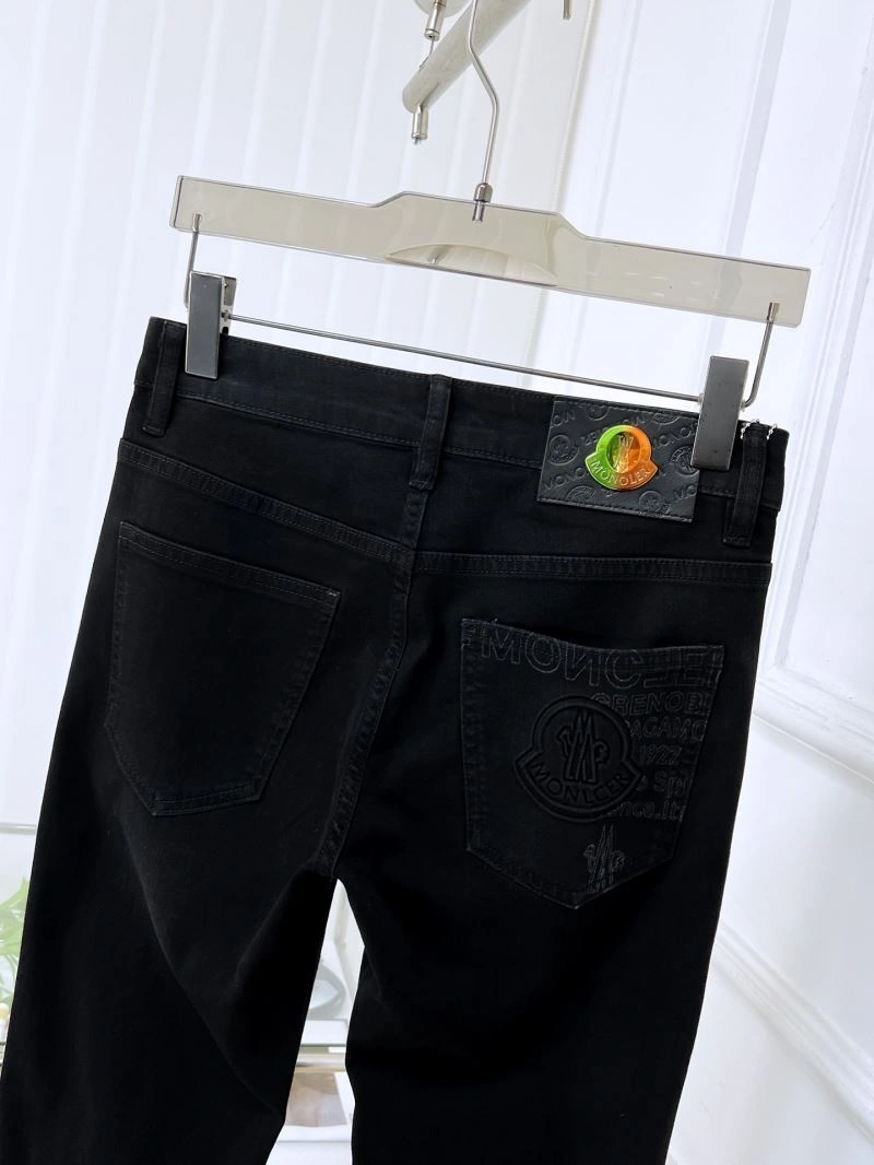 Upgraded Moncler Jeans 141641