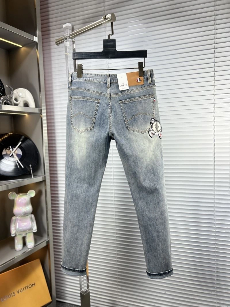 Moncler Jeans Flexible 141618