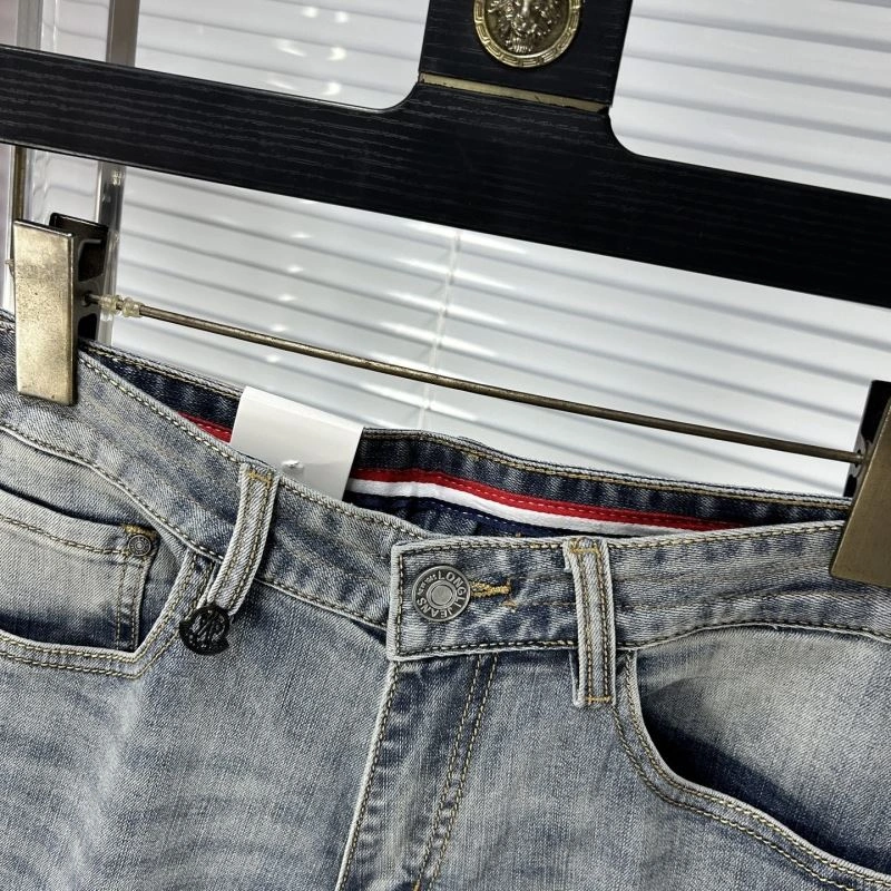 Moncler Jeans Flexible 141618