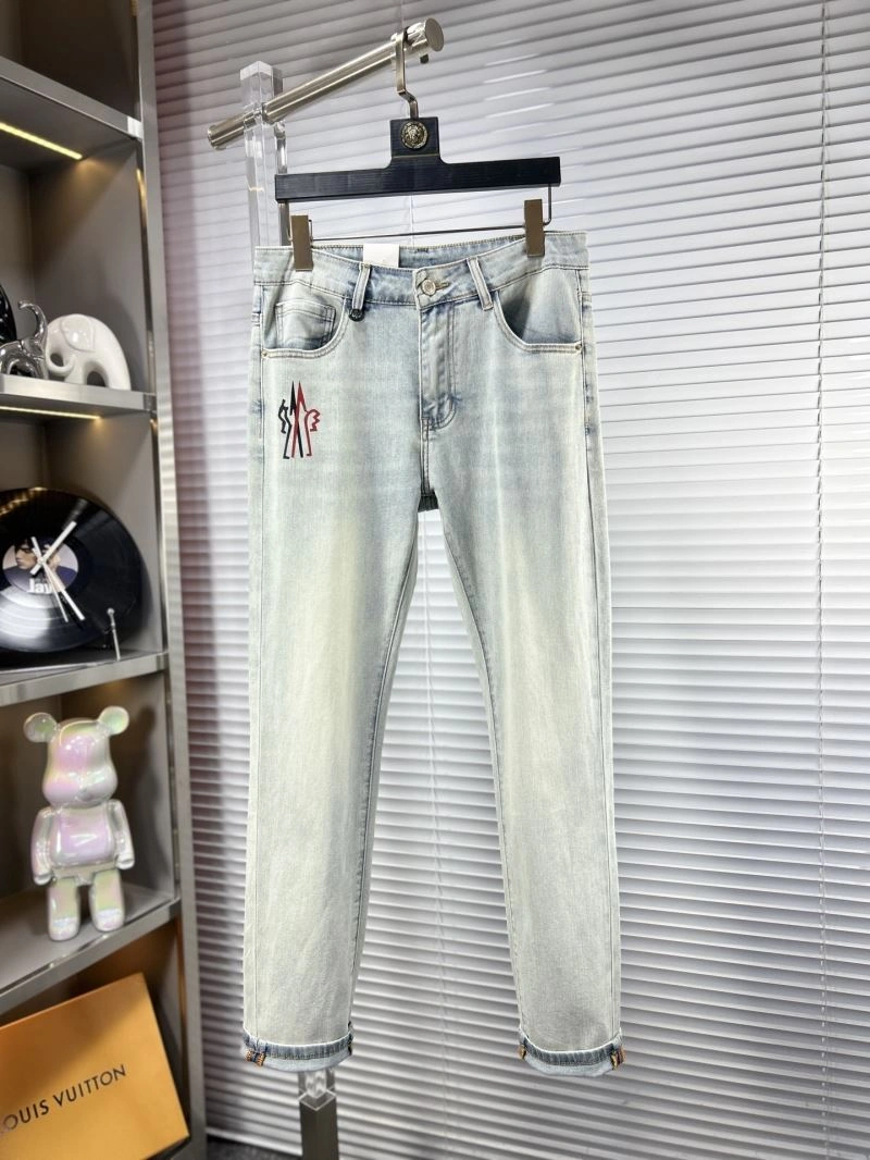 Modern Moncler Jeans 141617