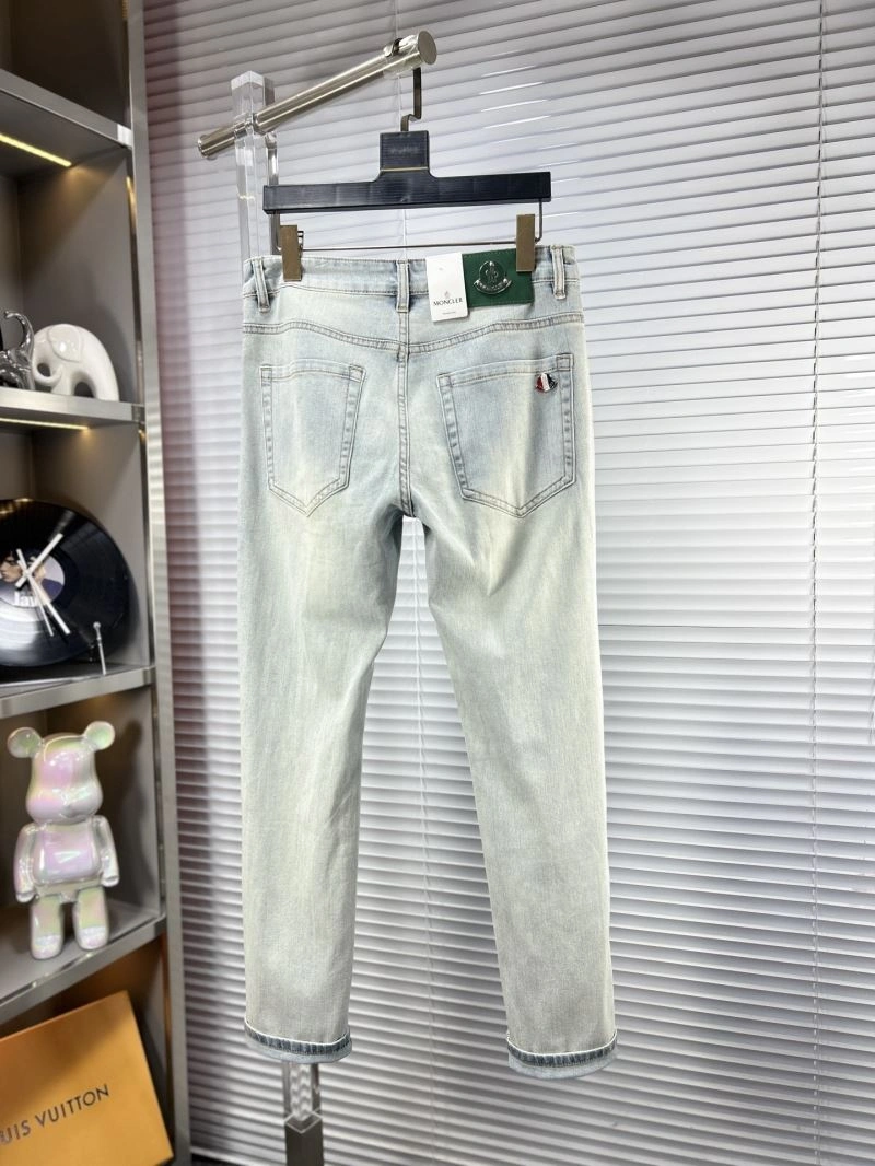 Modern Moncler Jeans 141617
