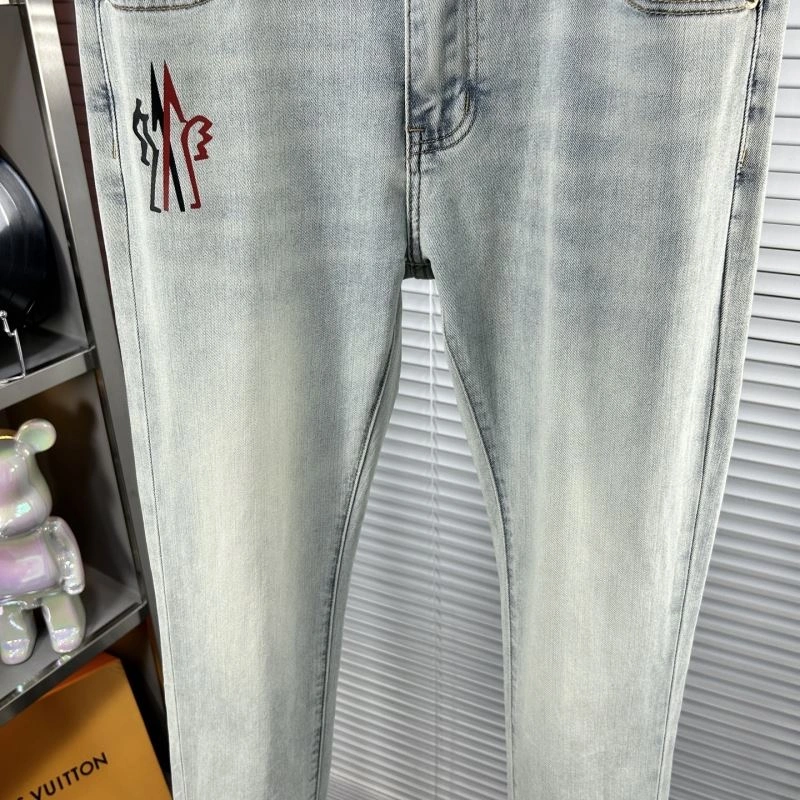 Modern Moncler Jeans 141617