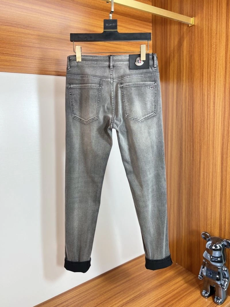 Moncler Jeans GoAnywhere 141244