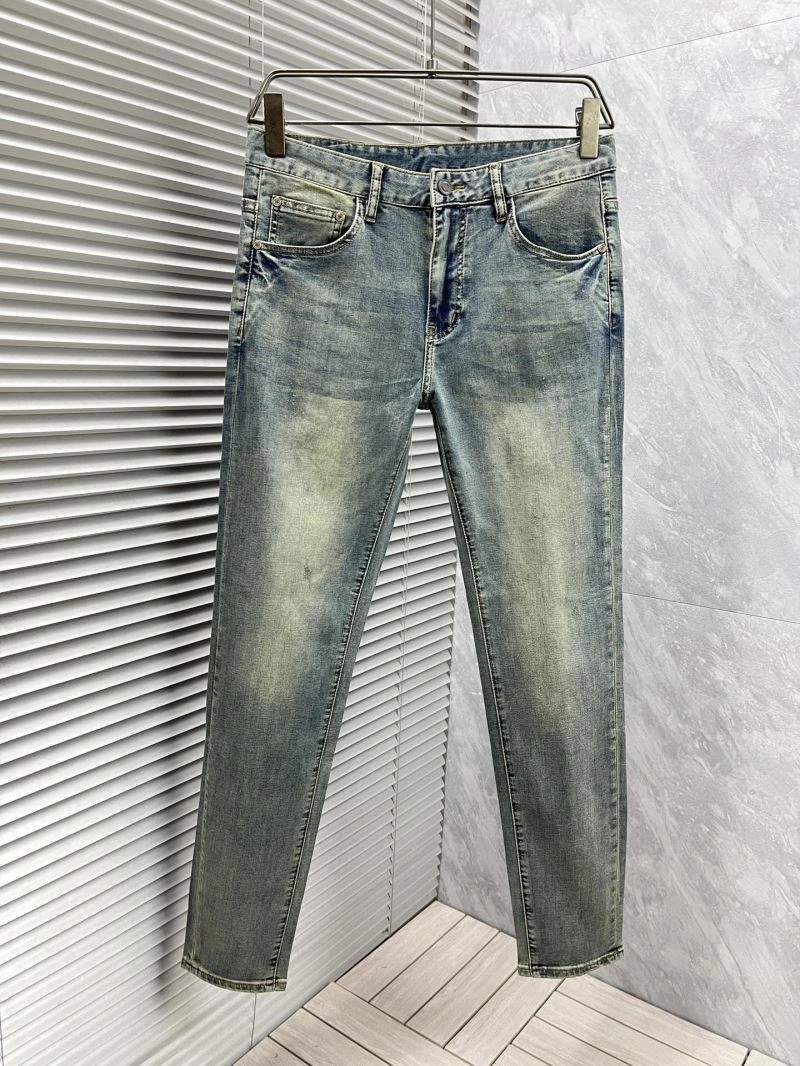 Versatile Moncler Jeans 141230