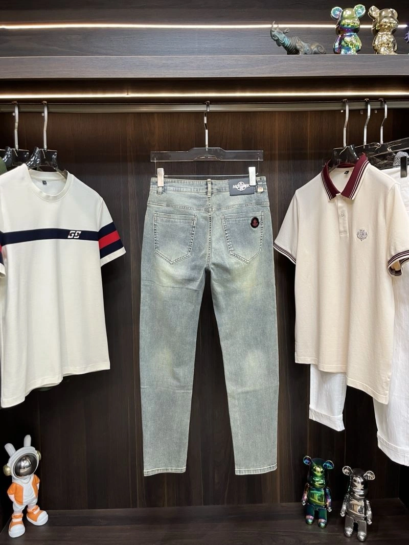 Moncler Jeans Effortless 141226
