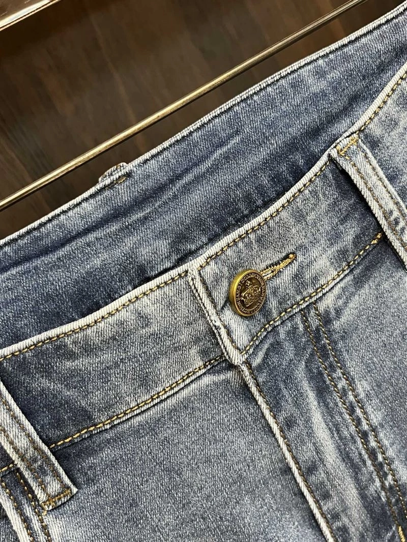 Tailored Moncler Jeans 141252