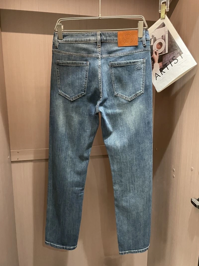 GoAnywhere Moncler Jeans 141232