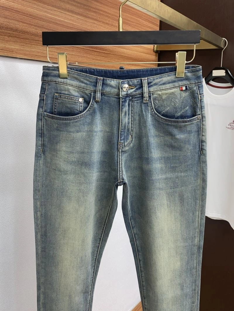 Moncler Jeans Breathable 141247