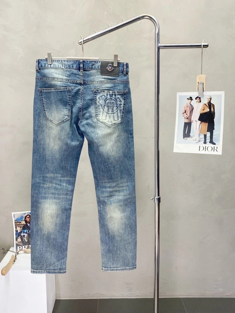 WaterResistant Moncler Jeans 141238