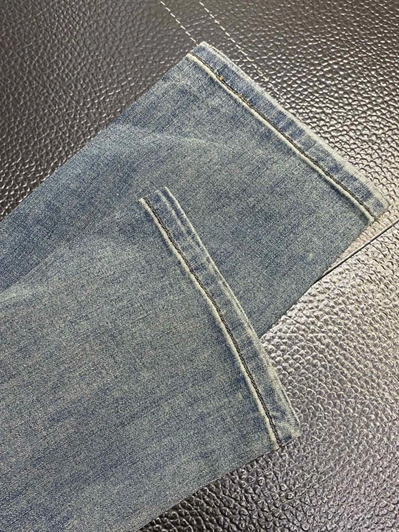 WaterResistant Moncler Jeans 141238