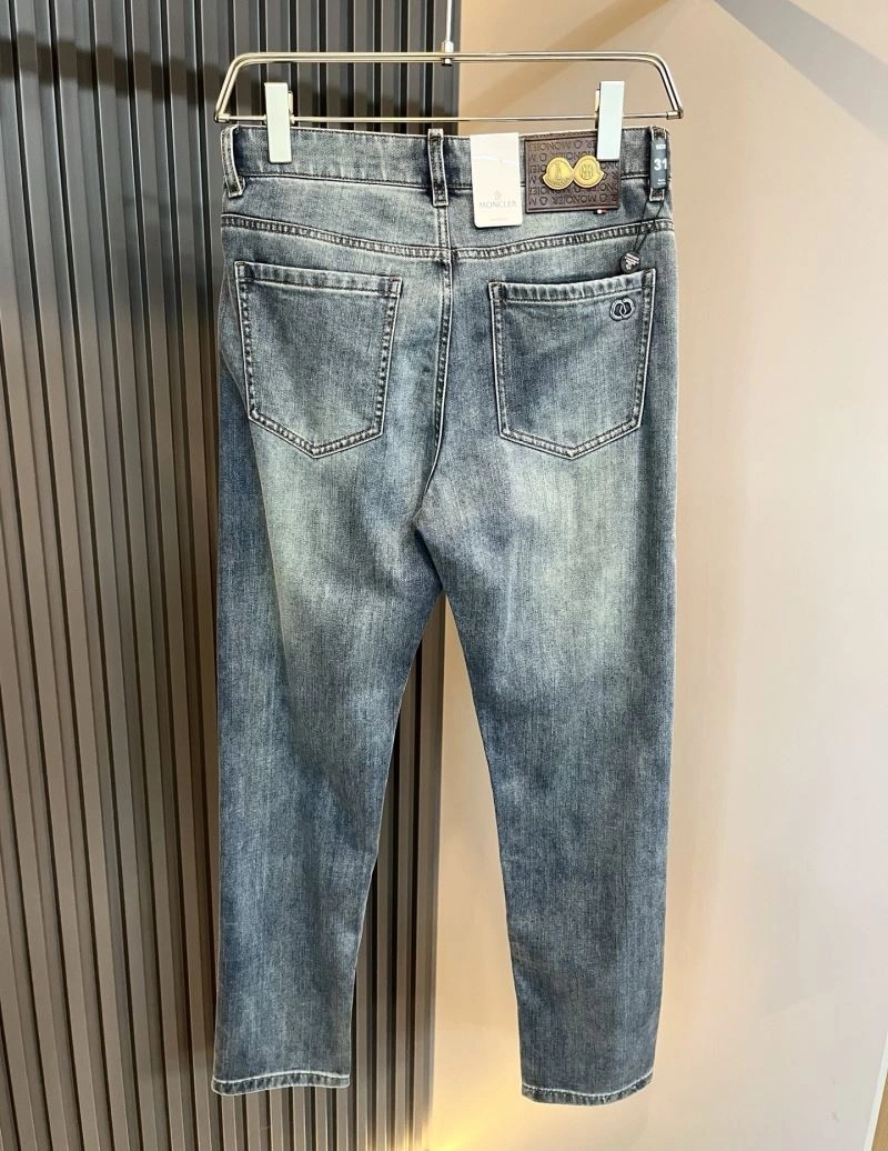 Moncler Jeans Resilient 140832